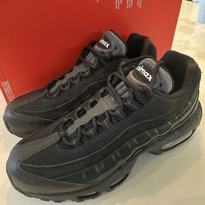 Nike Air Max 95 Essential Triple Black Running Shoes Men's Size 7 AT9865-001